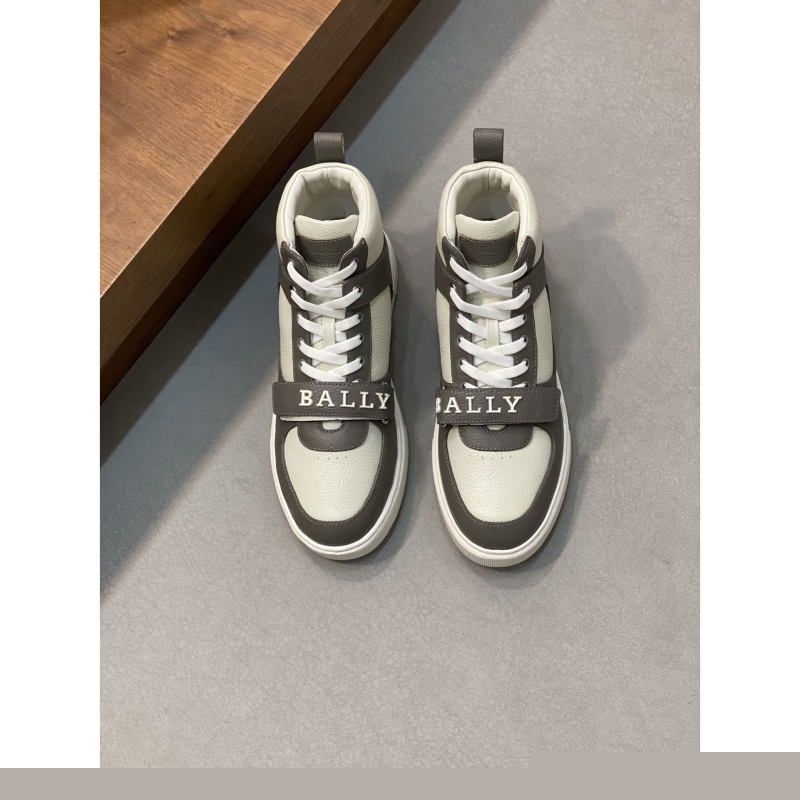 B**rry sneakers